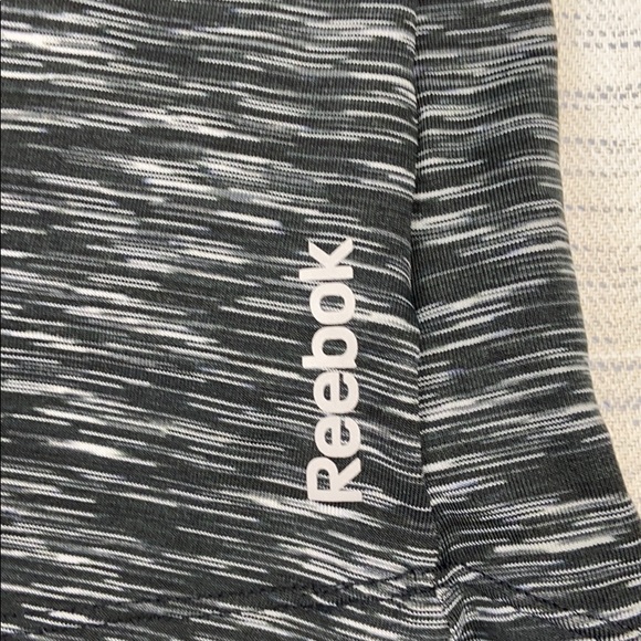 Space Dye Reebok Open Back Workout Athletic Top - Picture 3 of 5